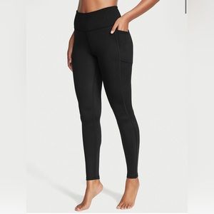 Victoria Secret Flow on Point leggings size 8 black